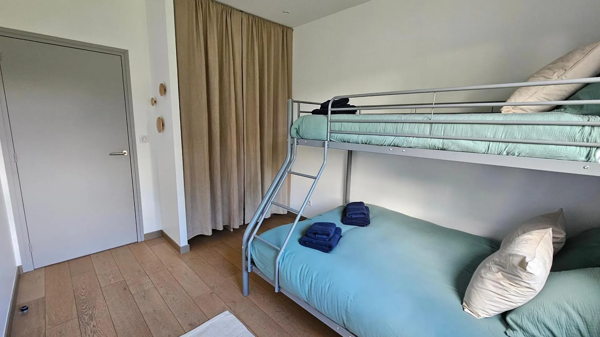 Holiday home Maison D'Architecte 9P - 400M De La Mer & Du Bourg Santec France