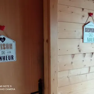  Hébergement de vacances Familial En Bois A 150 M De La